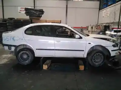 Véhicule à la ferraille SEAT TOLEDO (1M2) Stella de l'année 2000 alimenté AKL