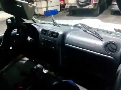 Здавання транспортного засобу suzuki jimny sn (fj) techo metálico року 2005 потужний k9k266