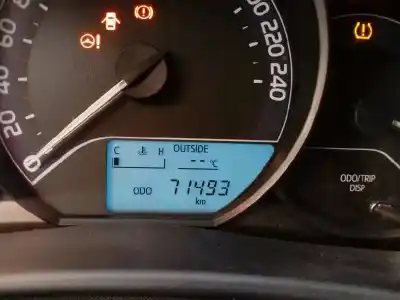 Veículo de Sucata toyota auris advance do ano 2017 alimentado 1ndtv