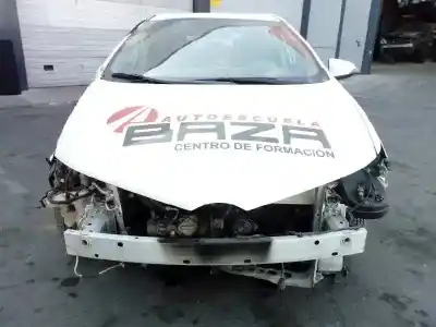 Veículo de Sucata toyota auris advance do ano 2017 alimentado 1ndtv