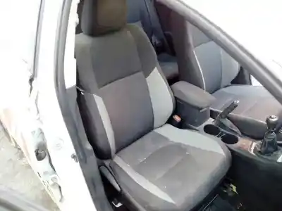 Veículo de Sucata toyota auris advance do ano 2017 alimentado 1ndtv