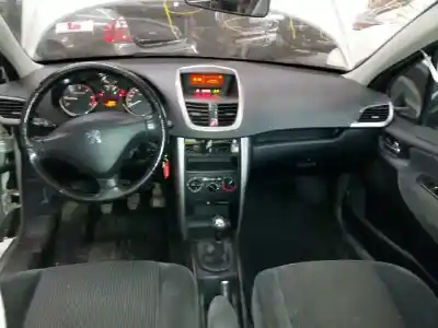 Veicolo di demolizione peugeot 207 sport dell'anno 2006 alimentato 9hx