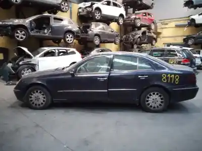 Veículo de Sucata mercedes-benz clase e (w211) berlina e 220 cdi (211.006) do ano 2005 alimentado 646961