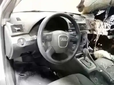 Veicolo di demolizione audi a4 berlina (8e) 3.0 v6 24v tdi dell'anno 2004 alimentato bkn