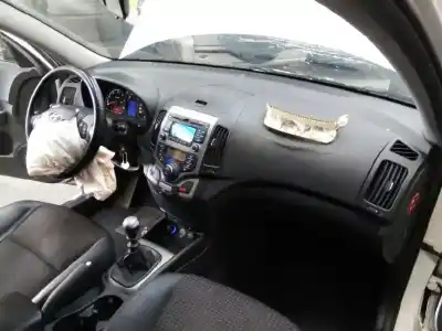 Veículo de Sucata hyundai i30 classic do ano 2009 alimentado d4fb