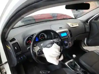 Veículo de Sucata hyundai i30 classic do ano 2009 alimentado d4fb