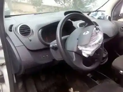 Veículo de Sucata renault kangoo expression do ano 2016 alimentado k9k628