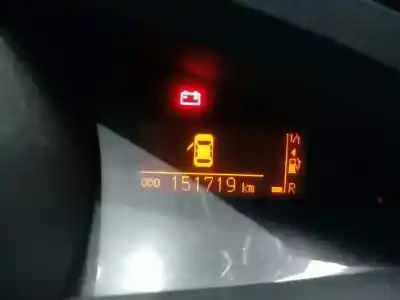 Veicolo di demolizione toyota corolla (e15) sol dell'anno 2010 alimentato 2zrfae