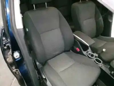 Veicolo di demolizione toyota corolla (e15) sol dell'anno 2010 alimentato 2zrfae