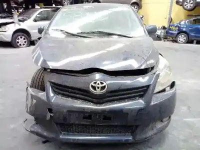 Veicolo di demolizione toyota corolla (e15) sol dell'anno 2010 alimentato 2zrfae