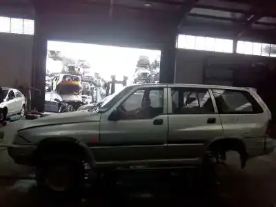 Veículo de Sucata ssangyong musso 2.9 d do ano 1996 alimentado 0m602