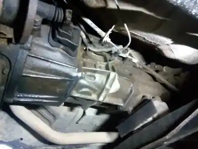 Veículo de Sucata ssangyong musso 2.9 d do ano 1996 alimentado 0m602