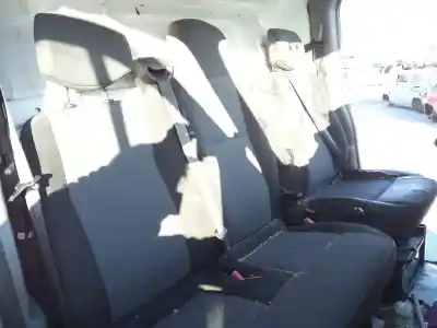 Sloopvoertuig renault master kasten l2h2 hka 3.3t van het jaar 2011 aangedreven m9t670