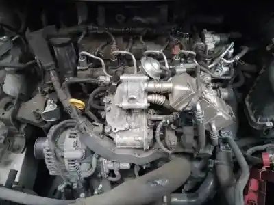 Vehicul casat toyota auris luna+ al anului 2011 alimentat 1ndtv