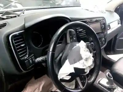 Sloopvoertuig mitsubishi outlander (gf0) phev kaiteki 4wd van het jaar 2017 aangedreven 4b11