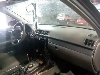 Veículo de Sucata audi a4 berlina (8e) 1.8 t sport edition do ano 2001 alimentado avj