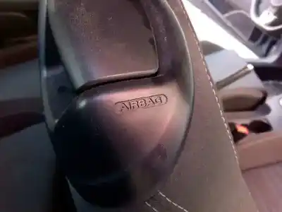 Sloopvoertuig volkswagen scirocco iii (137, 138) 1.4 tsi van het jaar 2009 aangedreven cavd