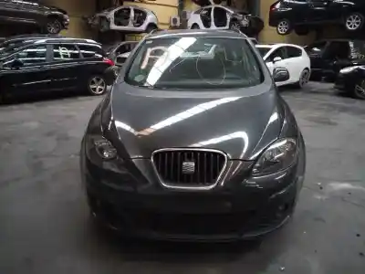 Veículo de Sucata seat altea xl (5p5) stylance / style do ano 2010 alimentado caxc