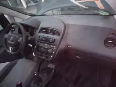 Veículo de Sucata seat altea xl (5p5) stylance / style do ano 2010 alimentado caxc