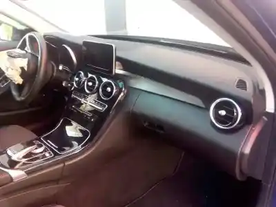 Здавання транспортного засобу mercedes-benz clase c (w205) lim. c 220 cdi bluetec (205.004) року 2016 потужний 651921