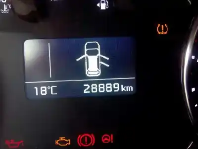 Здавання транспортного засобу kia carens ( ) drive року 2016 потужний d4fd