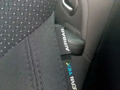 Veículo de Sucata kia carens ( ) drive do ano 2016 alimentado d4fd