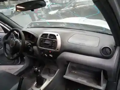 Hurda Aracı toyota rav 4 (a2) 2.0 d-4d executive 4x4 (2003->) yılın 2002 güçlü 1cdftv