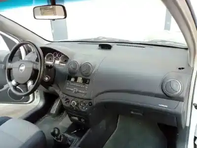 Sloopvoertuig chevrolet aveo lt van het jaar 2010 aangedreven f14d4