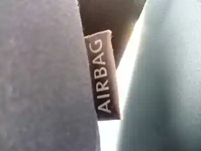 Sloopvoertuig volkswagen passat lim. (362) edition bluemotion van het jaar 2011 aangedreven cayc