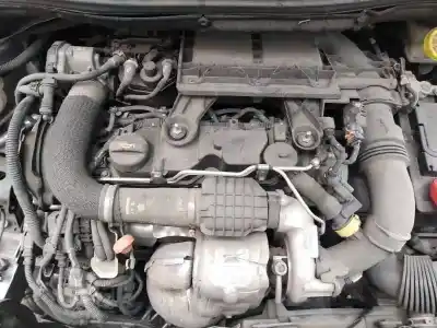 Veículo de Sucata peugeot 208 access do ano 2012 alimentado 8hr