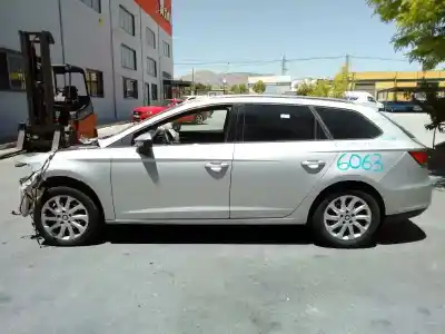 Здавання транспортного засобу seat leon (5f1) reference року 2014 потужний clha