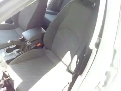 Здавання транспортного засобу seat leon (5f1) reference року 2014 потужний clha