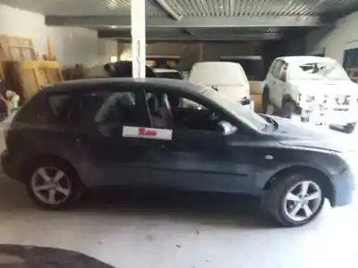 Veículo de Sucata MAZDA 3 BERLINA (BK) 1.6 CD Diesel CAT do ano 2003 alimentado Y6