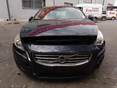 Veículo de Sucata volvo s60 lim. momentum do ano 2010 alimentado d5204t2