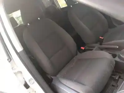 Здавання транспортного засобу volkswagen touran (1t3) edition року 2011 потужний cayb