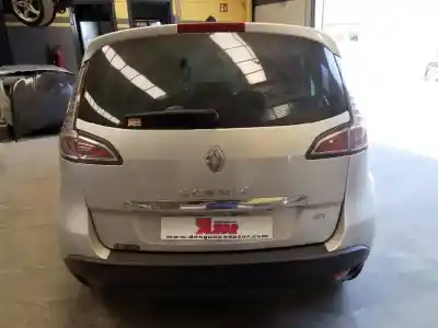 Véhicule à la ferraille renault scenic iii bose edition de l'année 2013 alimenté r9m402
