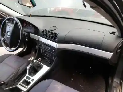 Verschrottungsfahrzeug bmw serie 5 touring (e39) 525d exclusive des jahres 1997 angetrieben 256d1