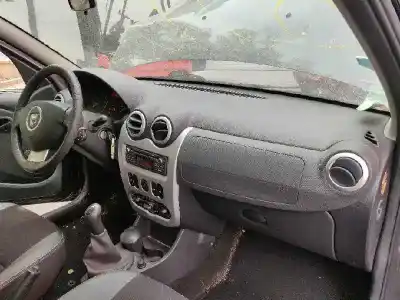 Veículo de Sucata dacia sandero laureate music do ano 2012 alimentado k9k892