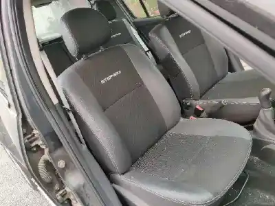 Veículo de Sucata dacia sandero laureate music do ano 2012 alimentado k9k892