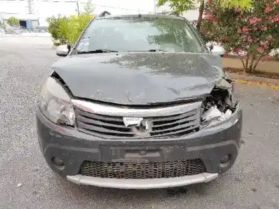 Veículo de Sucata dacia sandero laureate music do ano 2012 alimentado k9k892