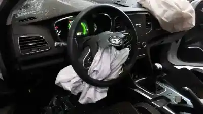 Sloopvoertuig renault megane iv berlina 5p zen van het jaar 2016 aangedreven h5f408