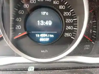 Veículo de Sucata volvo xc60 r-design momentum do ano 2014 alimentado d5204t7