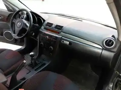 Veículo de Sucata mazda 3 berlina (bk) 1.6 cd diesel cat do ano 2005 alimentado y6