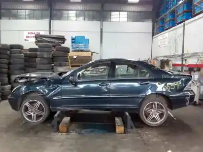 Здавання транспортного засобу MERCEDES-BENZ CLASE C (W203) BERLINA 220 CDI (203.006) року 2003 потужний 611962