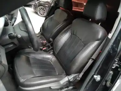 Veículo de Sucata chevrolet orlando lt+ do ano 2011 alimentado z20d1