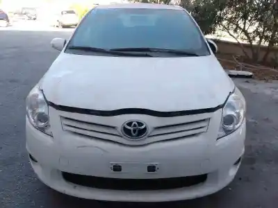 Veicolo di demolizione toyota auris luna+ dell'anno 2013 alimentato 1ndtv