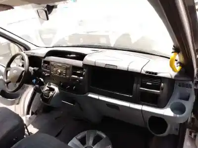 Veículo de Sucata ford transit caja cerrada ´06 ft 350 el (extralargo) lkw (camion) do ano 2009 alimentado h9fb