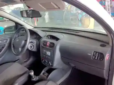 Здавання транспортного засобу opel corsa c corsavan року 2006 потужний z13dt