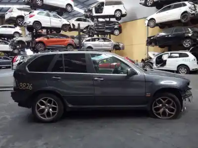 Scrapping Vehicle bmw x5 (e53) 4.4i automático of the year 2000 powered 448s2