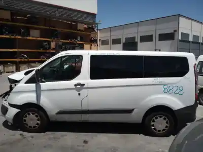 Scrapping Vehicle ford transit custom kombi 300 l2 tourneo titanium of the year 2015 powered ymf6